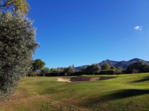 Alle tinten groen en blauw op Lauro Golf resort