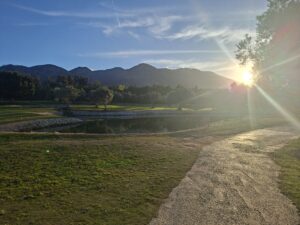 Het appartement ligt op de 27 holes golfbaan